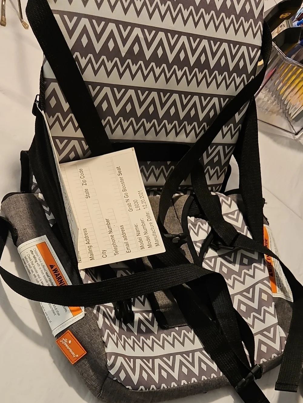 Dreambaby Gray Chevron Pattern Portable Booster Seat with Straps